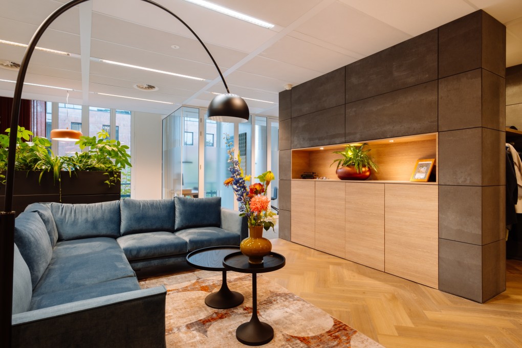 BESPARK-Bloei Vermogen-Lounge-En-Ontvangstruimte