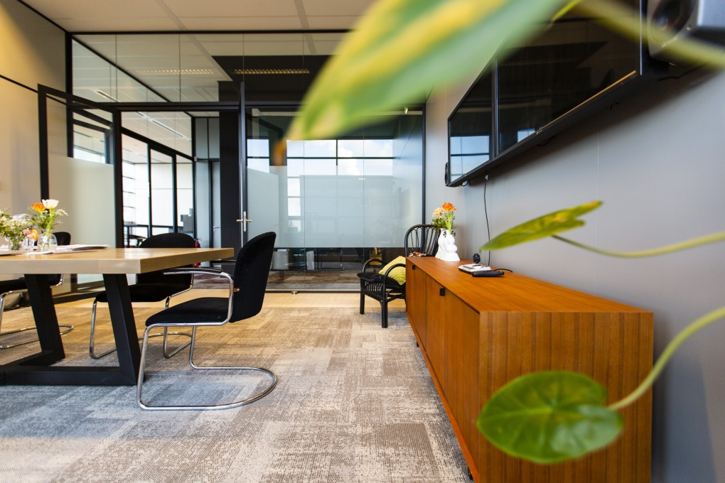 mare-kantoor-vergaderruimte-interieur