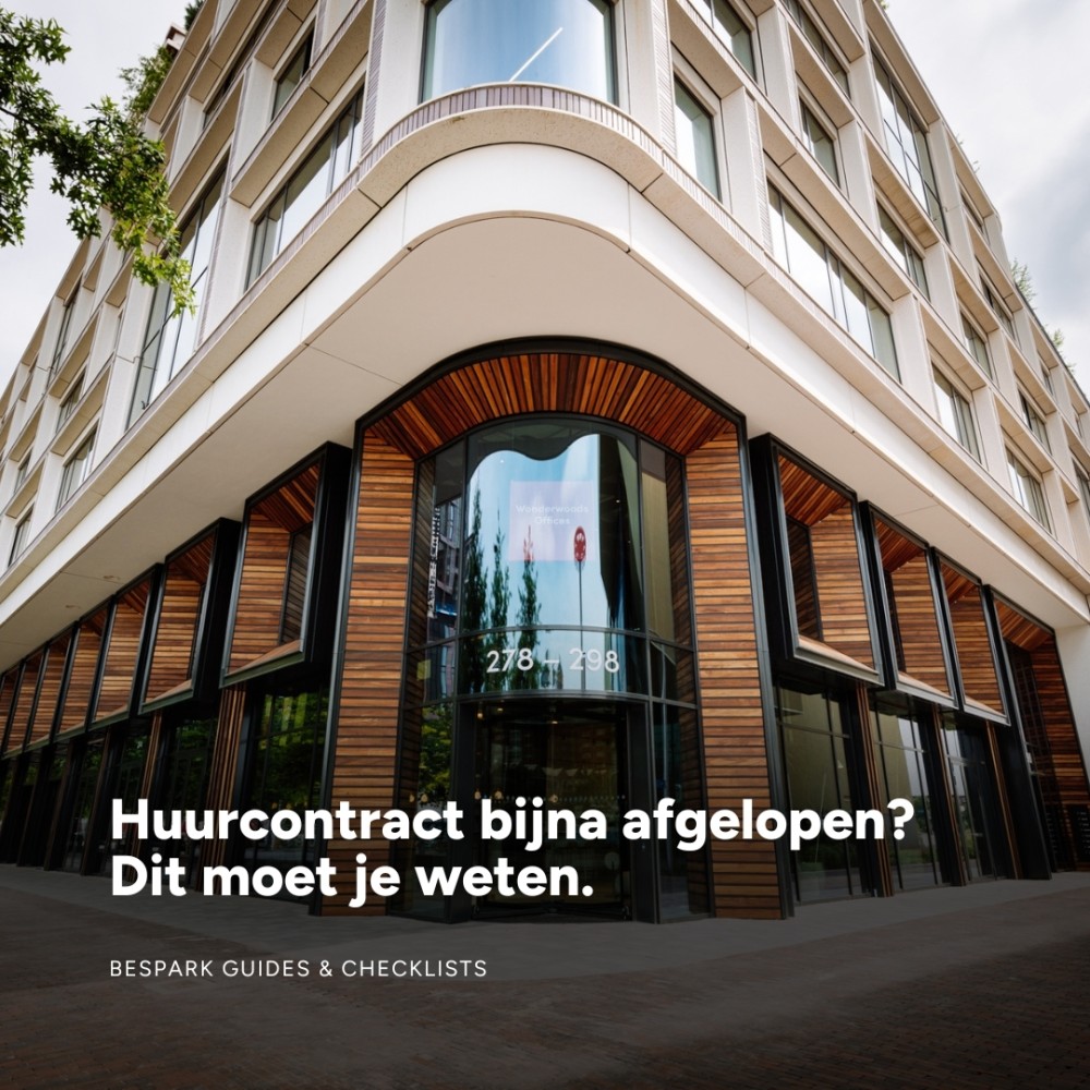 Buitenzijde van een modern gebouw met een tekst over het bijna verlopen van huurcontracten.